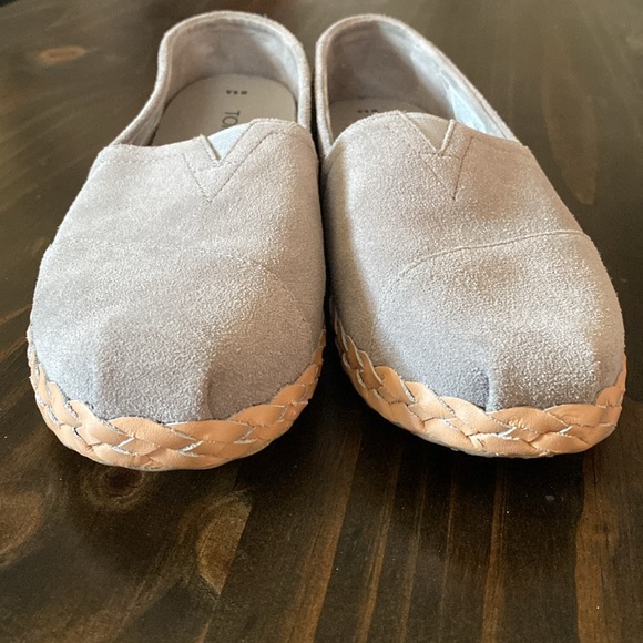 TOMS Classic Slip on Loafer - Picture 8 of 8